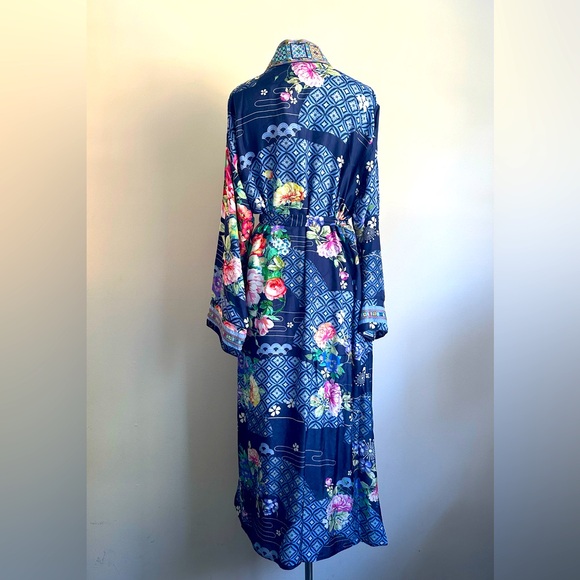 Johnny Was FANNY TOVE Embroidered REVERSIBLE Belted SILK KIMONO Robe sz MED NWT - Picture 6 of 14